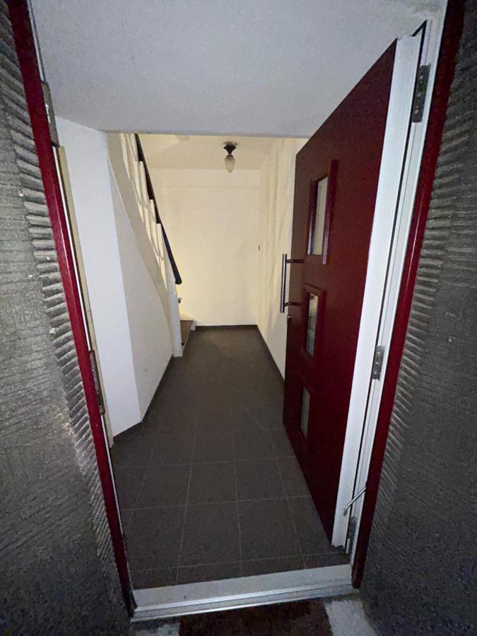 Ferienwohnung Nella พาเดอร์บอร์น ภายนอก รูปภาพ