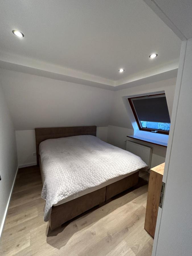 Ferienwohnung Nella พาเดอร์บอร์น ภายนอก รูปภาพ